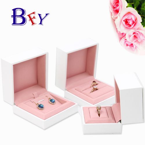Coffret à bijoux GHBZ - Ref 3105631