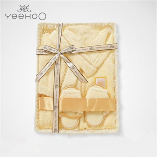 Coffret cadeau pour bébé - Vêtements + Chaussures YEEHOO 90CM-100CM Ref 1950086