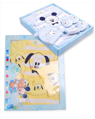 Coffret cadeau pour bébé LES ENPHANTS - Ref 1950347