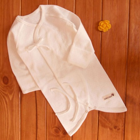 Coffret cadeau pour bébé - vêtements JOHNNTREE Ref 1950685