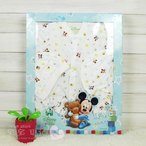 Coffret cadeau pour bébé - Vêtements + Accessoires LES ENPHANTS combinaison Ref 1950834