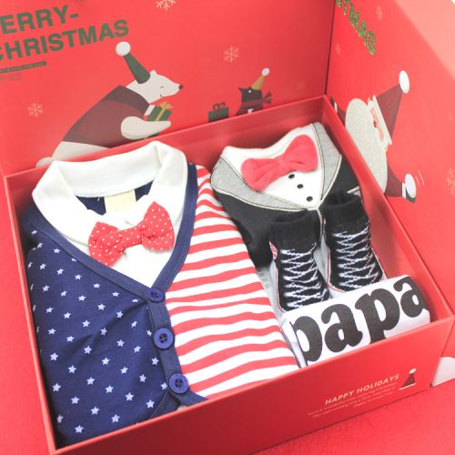 Coffret cadeau pour bébé - Vêtements + Chaussures accessoires Self-made Ref 1951619