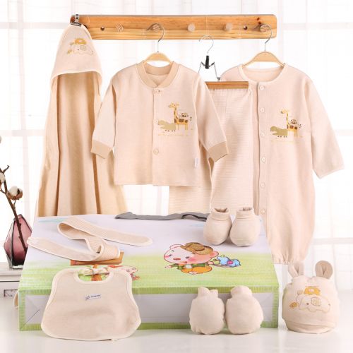 Coffret cadeau pour bébé - Vêtements + Accessoires coton coloré Ref 1952492