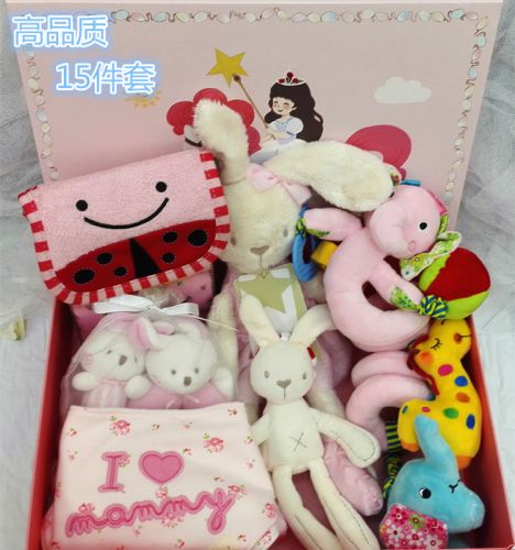 Coffret cadeau pour bébé - Vêtements + Fournitures Ref 1952619