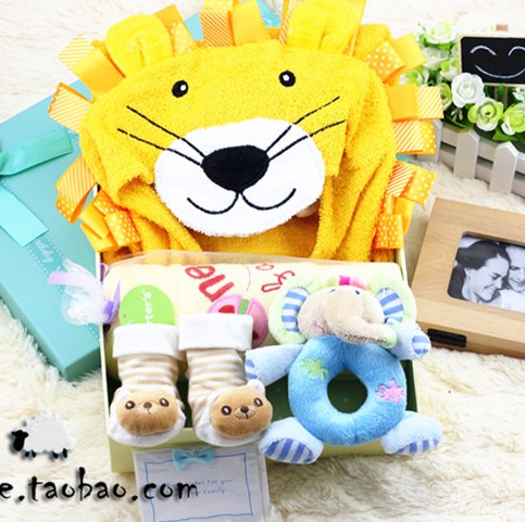 Coffret cadeau pour bébé - Vêtements + Chaussures accessoires a Le coton biologique Ref 1953314