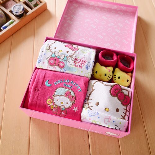 Coffret cadeau pour bébé - Vêtements + Chaussures accessoires Self-made Ref 1953318