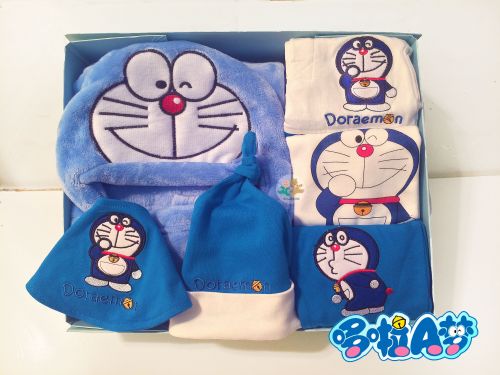 Coffret cadeau pour bébé - Vêtements + Fournitures Ref 1953507