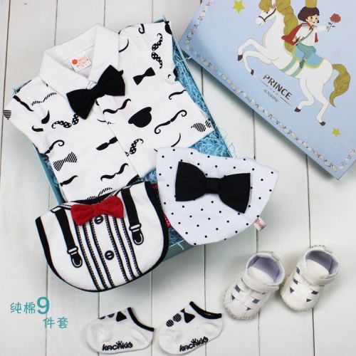 Coffret cadeau pour bébé - Vêtements + Chaussures Accessoires COOLELVES Ref 1953886