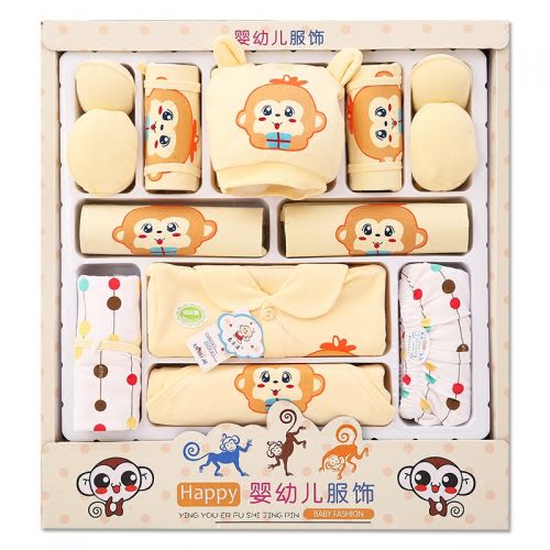Coffret cadeau pour bébé - Vêtements + Chaussures accessoires Ref 1953971
