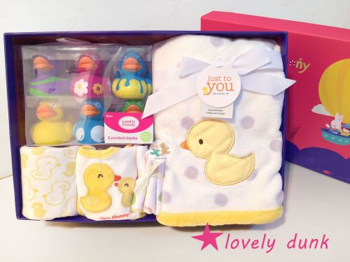 Coffret cadeau pour bébé - Vêtements + Fournitures Ref 1954422