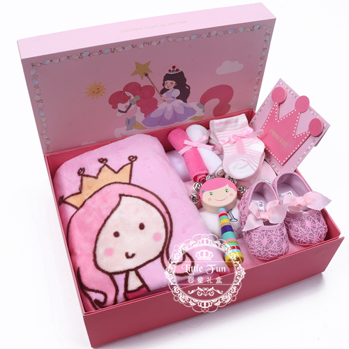 Coffret cadeau pour bébé - Vêtements + Chaussures accessoires LITTLE FUN Ref 1955248