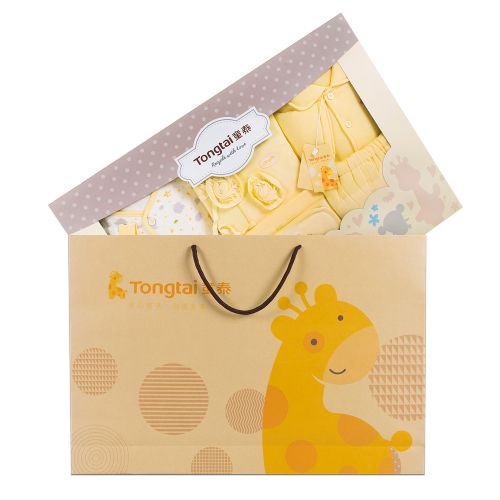Coffret cadeau pour bébé - Vêtements + Accessoires Ref 1955309