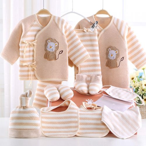 Coffret cadeau pour bébé - Kit d'accessoires Y1034 Coloré coton biologique Ref 1955347