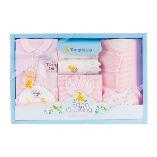 Coffret cadeau pour bébé - Vêtements + Accessoires L70046 Ref 1955615