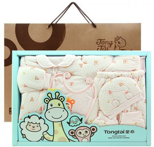 Coffret cadeau pour bébé - Vêtements + Accessoires L70051 Ref 1955628