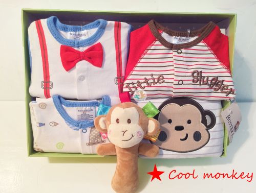 Coffret cadeau pour bébé - Vêtements + Accessoires Ref 1955802