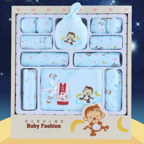 Coffret cadeau pour bébé - Vêtements + Accessoires Ref 1956243