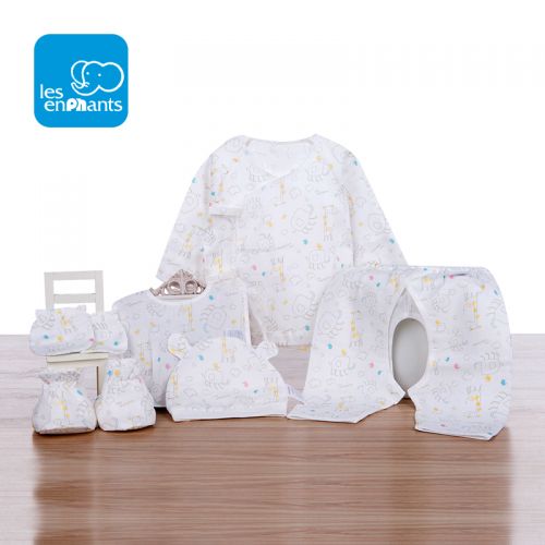 Coffret cadeau pour bébé - Vêtements + Accessoires LES ENPHANTS Ref 1956340
