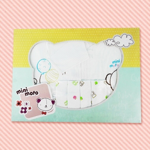 Coffret cadeau pour bébé - Vêtements + Accessoires MINIMOTO YG0070 Ref 1956657