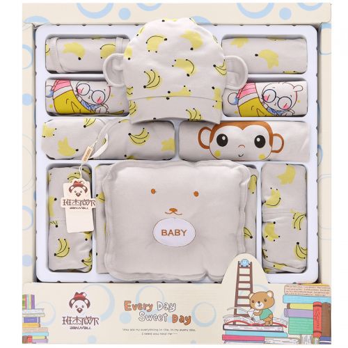 Coffret cadeau pour bébé - Vêtements + Fournitures BANJVALL Ref 1956860