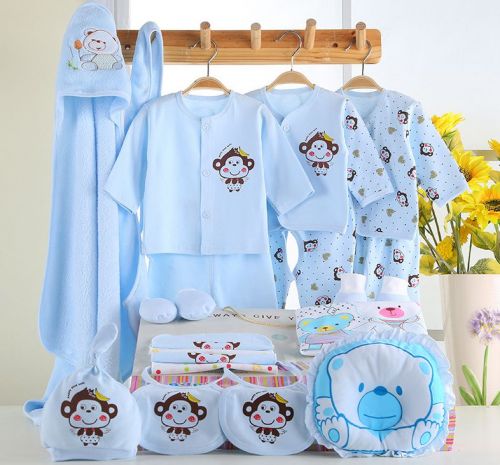 Coffret cadeau pour bébé - Vêtements + Fournitures Ref 1956968
