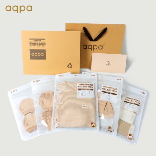 Coffret cadeau pour bébé - Vêtements + Fournitures AQPA ACK003903 coton en biologique Ref 1957249