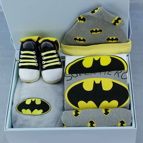 Coffret cadeau pour bébé - Vêtements + Chaussures Accessoires Ref 1957344