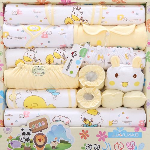 Coffret cadeau pour bébé - Vêtements + Chaussures Accessoires BANJVALL Quatre Saisons de porc mignon Ref 1957702