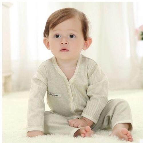 Coffret cadeau pour bébé - Vêtements + Accessoires coton TZ001 coloré Ref 1957823