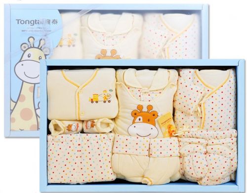 Coffret cadeau pour bébé - Vêtements + Accessoires Ref 1957883