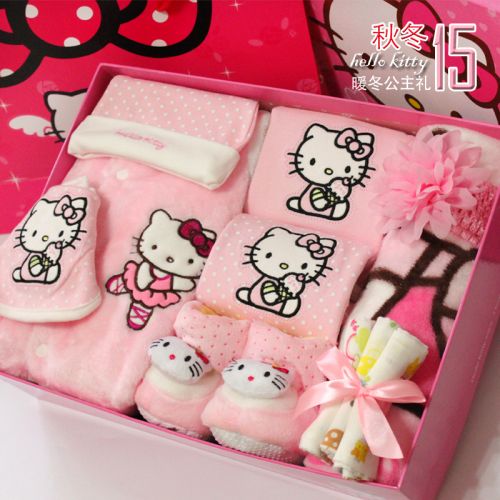 Coffret cadeau pour bébé - Vêtements + Fournitures Ref 1957914