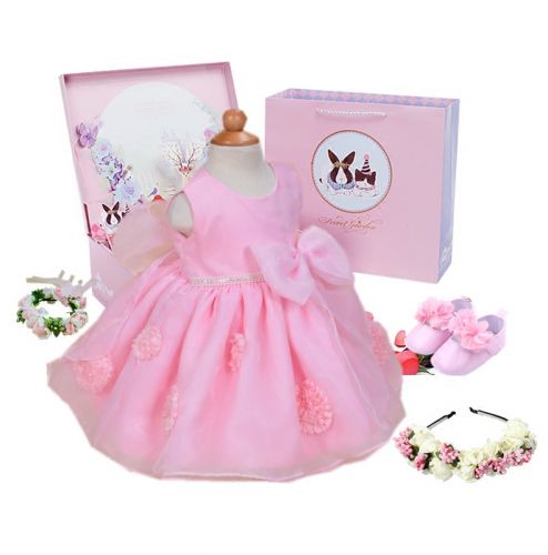 Coffret cadeau pour bébé - Vêtements + Accessoires Ref 1958065