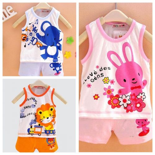Coffret cadeau pour bébé - vêtements T001 Ref 1958187