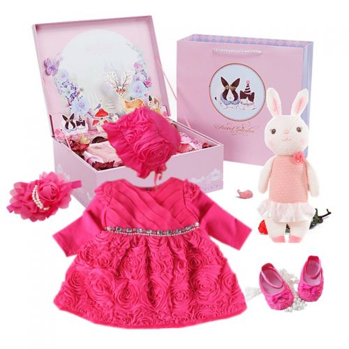 Coffret cadeau pour bébé - Vêtements + Accessoires Ref 1958430