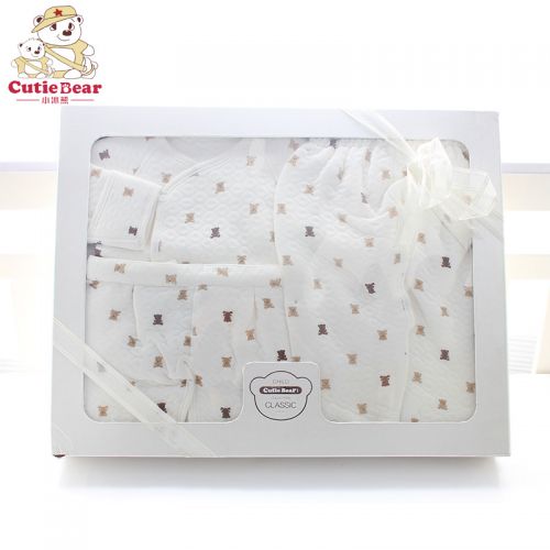 Coffret cadeau pour bébé - vêtements XB8134 Ref 1959237