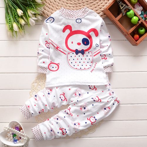 Coffret cadeau pour bébé - vêtements Ref 1960988