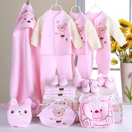 Coffret cadeau pour bébé - Vêtements + Chaussures accessoires Ref 1961713