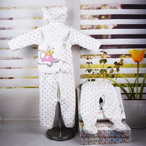 Coffret cadeau pour bébé - vêtements Y1027 Ref 1962930