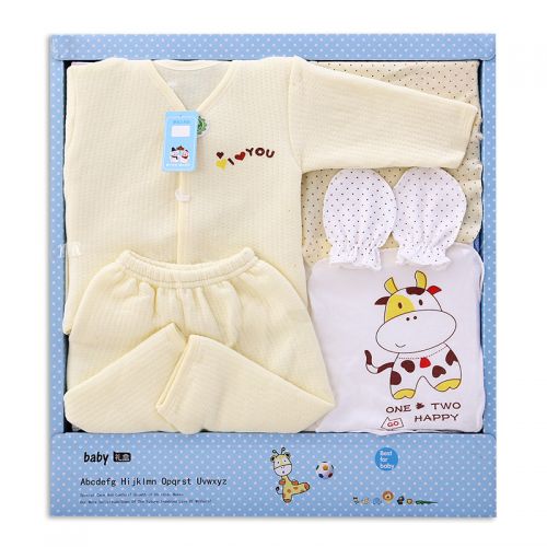 Coffret cadeau pour bébé - Vêtements + Accessoires Ref 1962953
