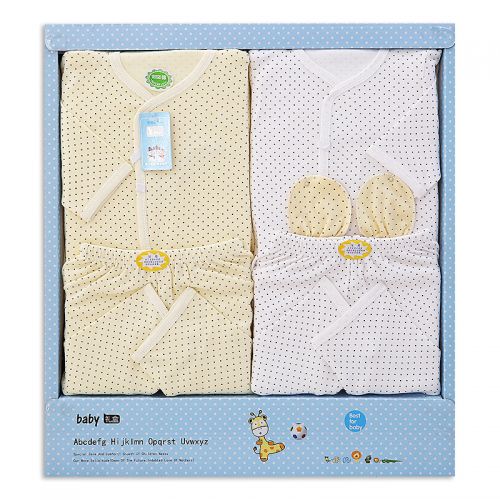 Coffret cadeau pour bébé - Vêtements + Accessoires Ref 1962957