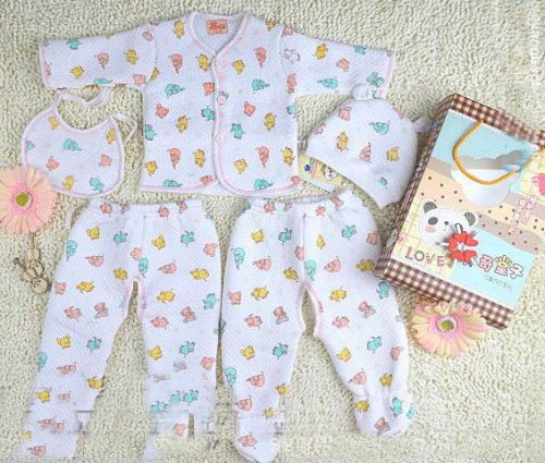 Coffret cadeau pour bébé - Vêtements + Accessoires Wujiantao Ref 1963012