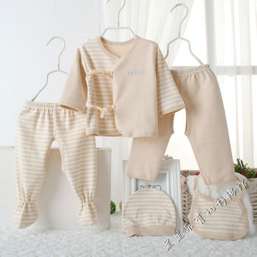 Coffret cadeau pour bébé - Vêtements + Accessoires coton en biologique Ref 1963337