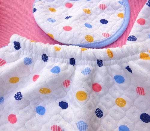 Coffret cadeau pour bébé - Vêtements + Accessoires Ref 1965396