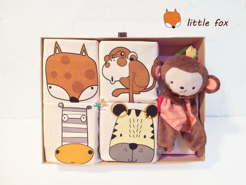 Coffret cadeau pour bébé - Vêtements + Fournitures coton coloré Ref 1969974