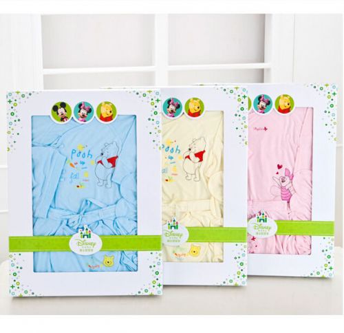 Coffret cadeau pour bébé - Vêtements + Accessoires DISNEY Ref 1974920