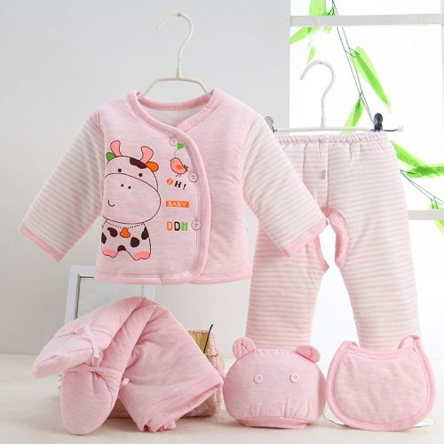 Coffret cadeau pour bébé - Kit d'accessoires Ref 1975099