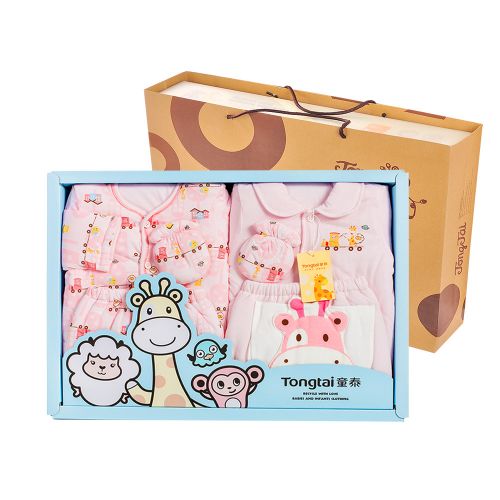Coffret cadeau pour bébé - Vêtements + Accessoires L70052 Ref 1975324