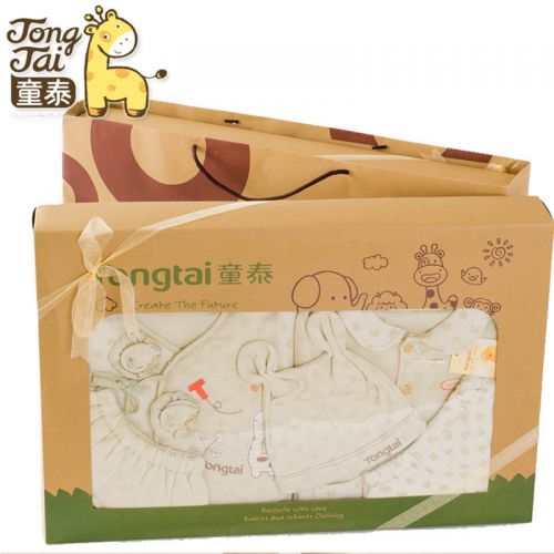 Coffret cadeau pour bébé - Vêtements + Fournitures L70053 coton coloré Ref 1976147