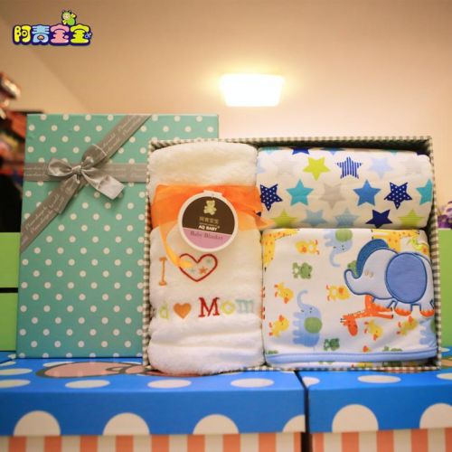 Coffret cadeau pour bébé - Kit d'accessoires Ref 1976804