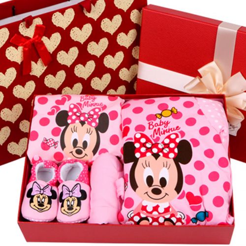 Coffret cadeau pour bébé - Vêtements + Chaussures accessoires LOVE BABY Ref 1977791